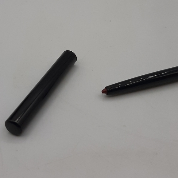 CHANEL Stylo Yeux Waterproof Long-Lasting Eyeliner #928 EROS 0.01 OZ Brand New - Picture 2 of 4